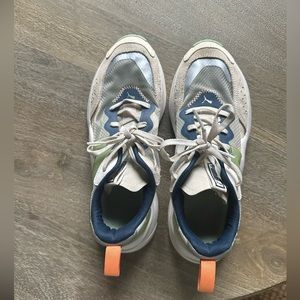 Puma Rise “White Mist” Women’s tennis shoes size 8.5